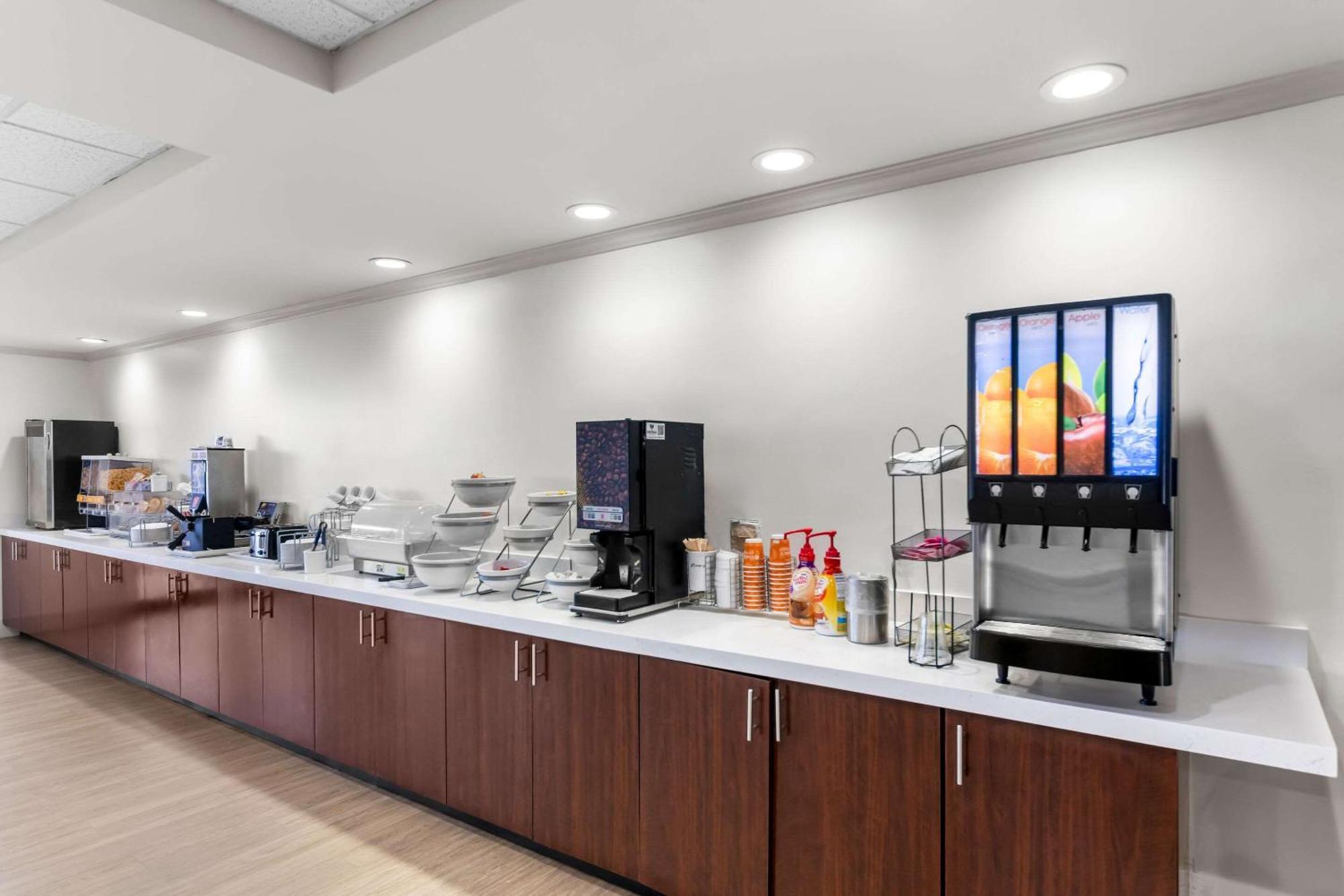 Comfort Suites Austin Airport Eksteriør billede