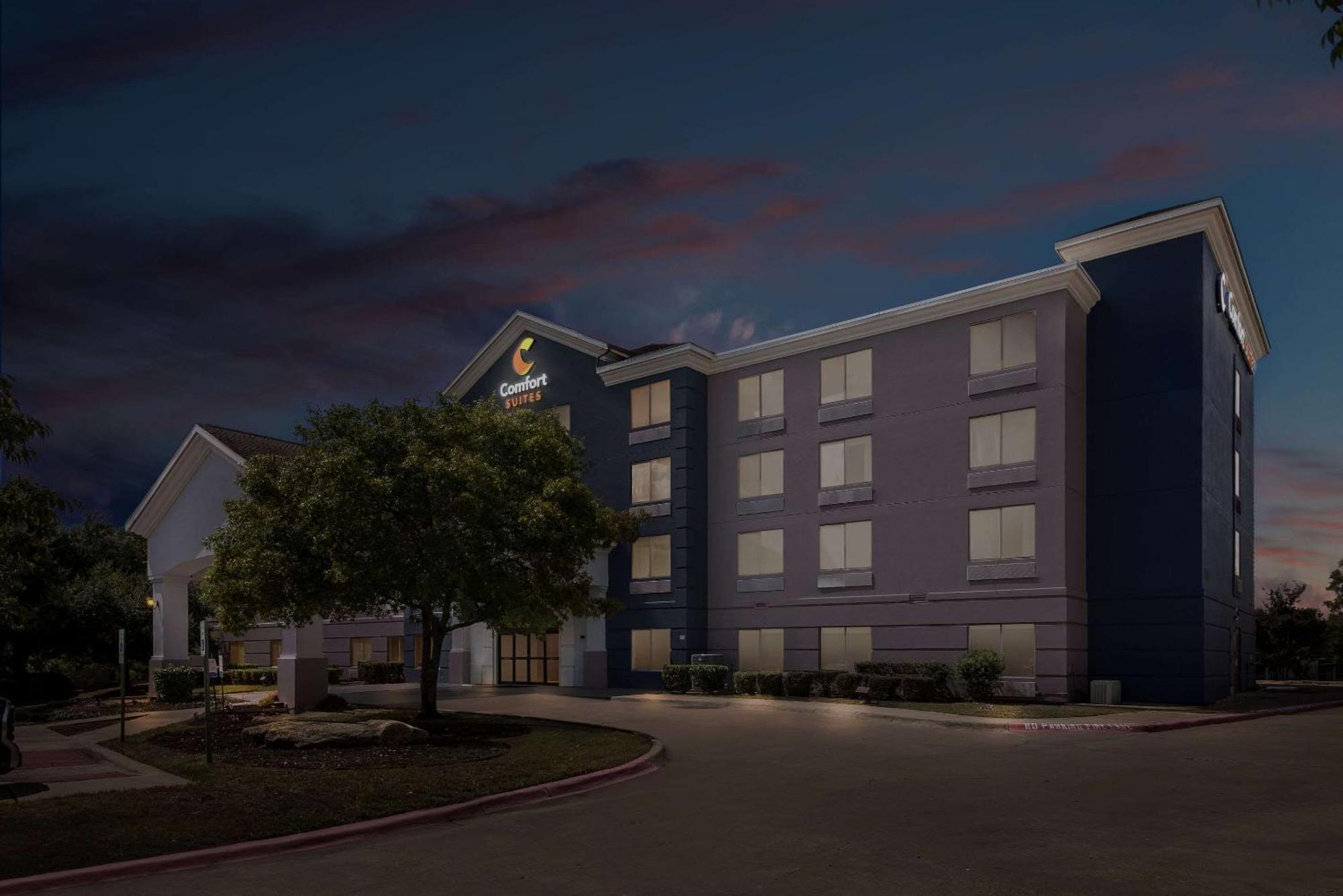 Comfort Suites Austin Airport Eksteriør billede