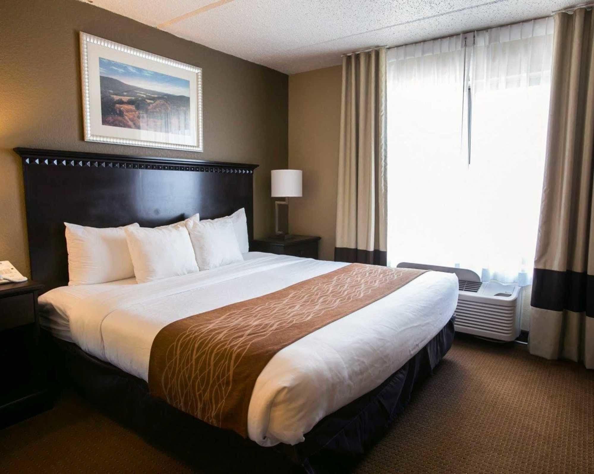Comfort Suites Austin Airport Eksteriør billede