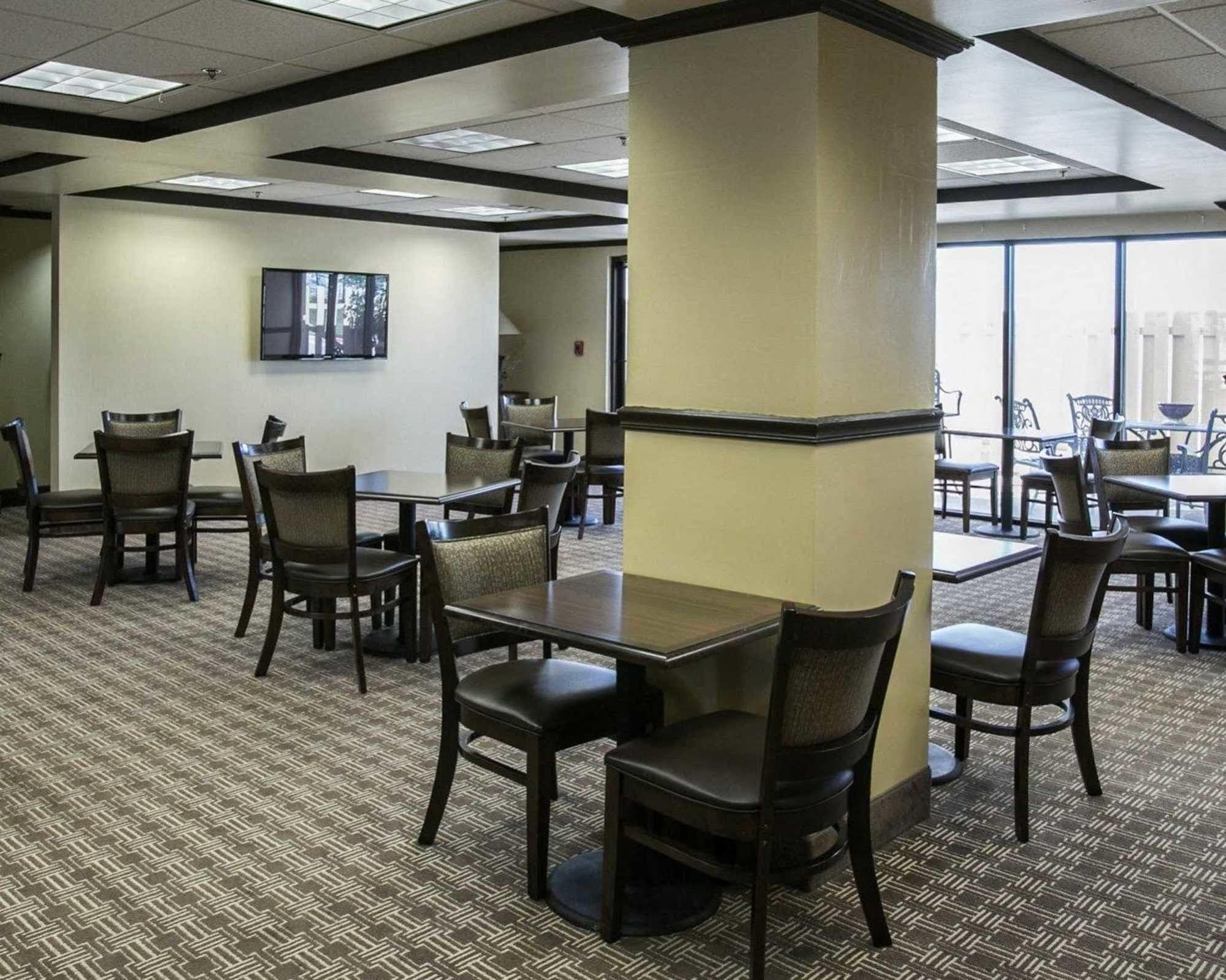 Comfort Suites Austin Airport Eksteriør billede